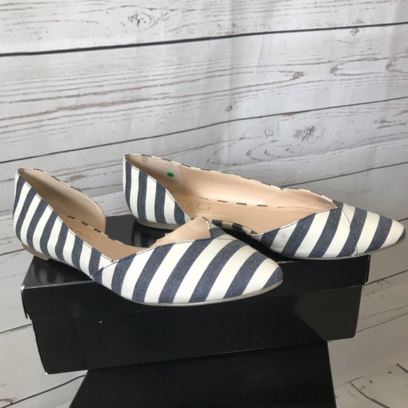 BCBG ANNYA PARIS FLATS - Picture 5 of 6